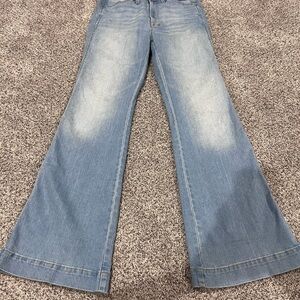 Gap Denim Women’s Light Wash Faded Flare Zip Fly Jeans Size 6 28 R